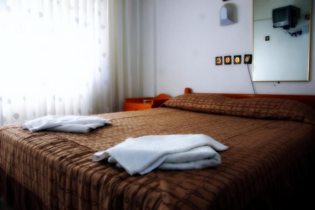 Pak Hotel - Adult Only Kusadası Quarto foto
